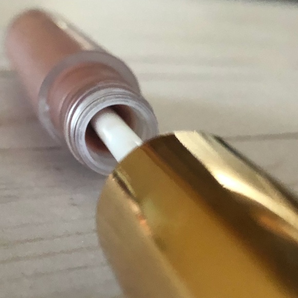 Mellow | Lip Gloss in shade St Tropez - Picture 6 of 6